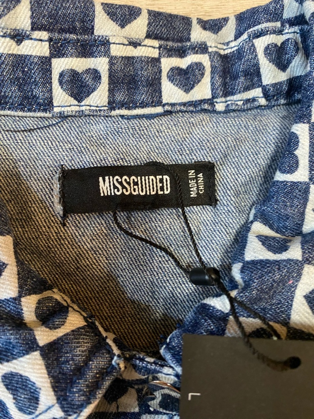 Missguided Blue Heart-Print Cropped Denim Jacket - Picture 13 of 16